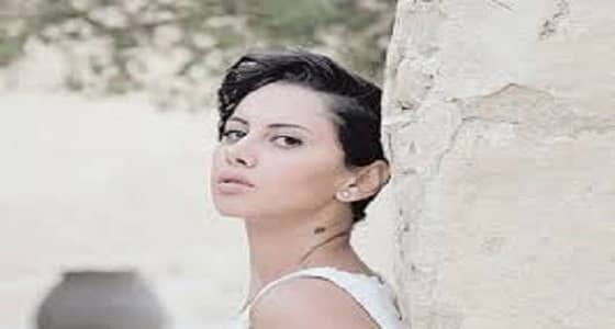 ياسمين رئيس ترد على منتقديها " بيجامتي لسه عاملة مشاكل "