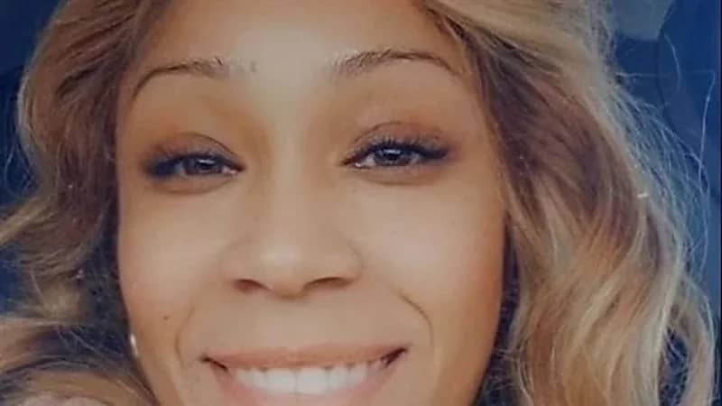 طفل يقتل والدته بسبب الواقع الافتراضي