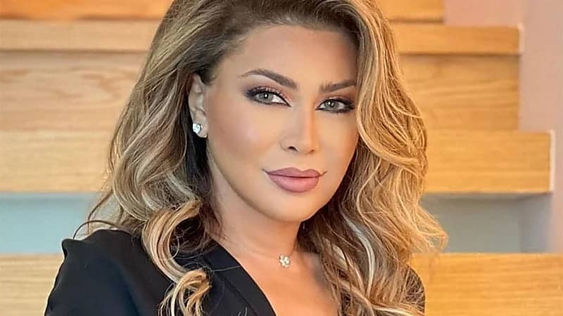 نوال الزغبي: بسبب نتفة فيلر تشوه وجهي والتهب .. فيديو