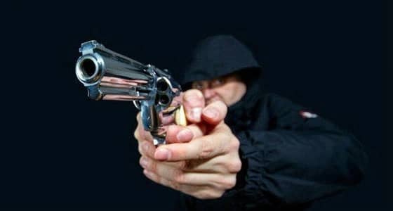 لاعب يهدد مدربه بالقتل في حال عدم اشراكه