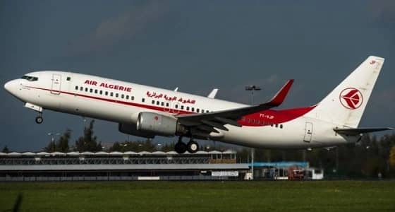 انفجار إطار طائرة جزائرية عند هبوطها دون إصابات