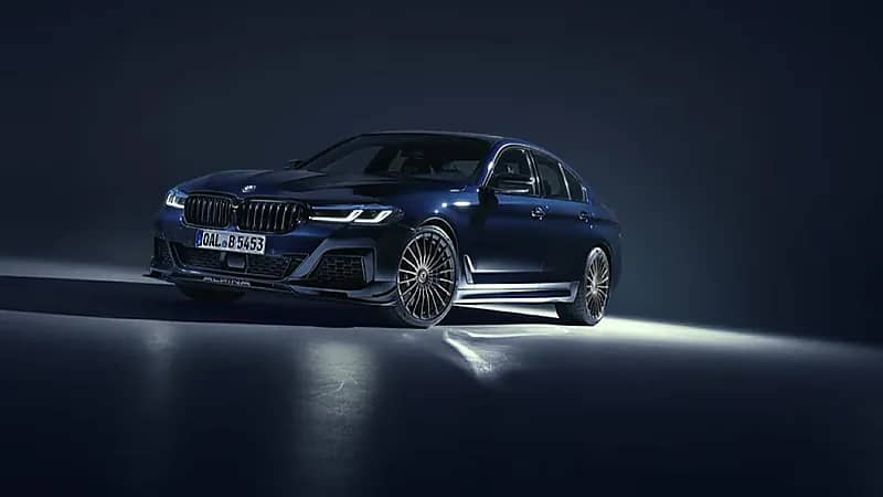 بالصور.. BMW ترفع الستار عن آخر إصدارات الفئة الخامسة