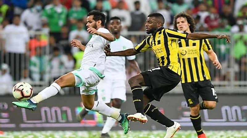 عقوبات خطيرة تهدد الاتحاد والأهلي قبل الموسم القادم