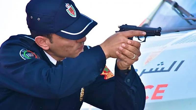 مجرمان يهددان الشرطة بتفجير اسطوانة غاز أثناء ضبطهما