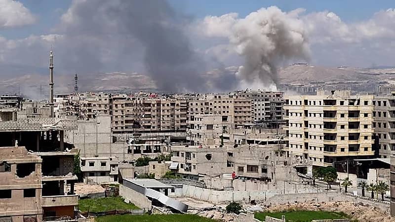 هجوم بأسلحة رشاشة يصيب مدنيين وشرطيين بسوريا