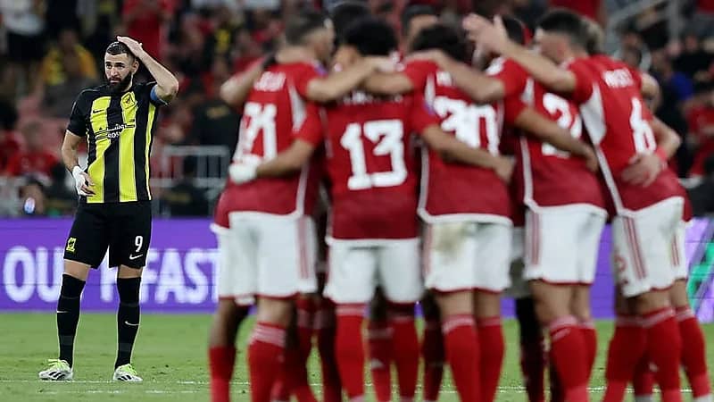 الأهلي المصري يمنح لاعبيه مكافأة خاصة بعد الفوز على الاتحاد