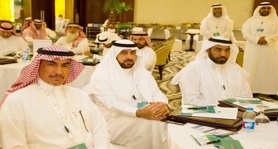 بالصور.. " العاصمي " يدشن أعمال لقاء قادة العمل التعليمي بالمملكة