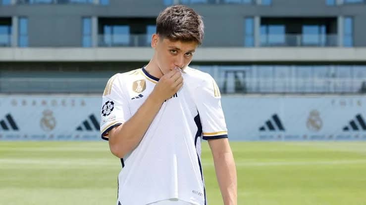 أعلي تغريدة حصدا للإعجاب في تاريخ ريال مدريد