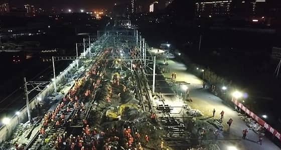 بالفيديو.. إنشاء سكة حديدية جديدة في 9 ساعات