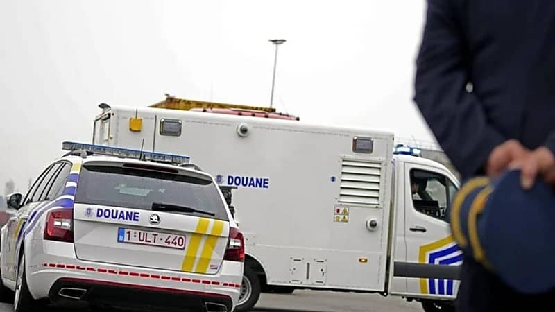 العثور على كوكايين داخل سيارة دبلوماسي قادم من تركيا