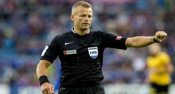 معلومات مثيرة عن حكم كلاسيكو الحسم.. أغضب رونالدو وعاقبه الاتحاد الأوروبي