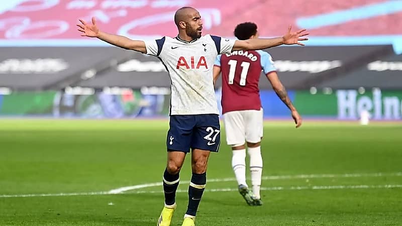 مدرب الهلال يفكر في التعاقد مع لوكاس مورا كبديلا لجيوفينكو