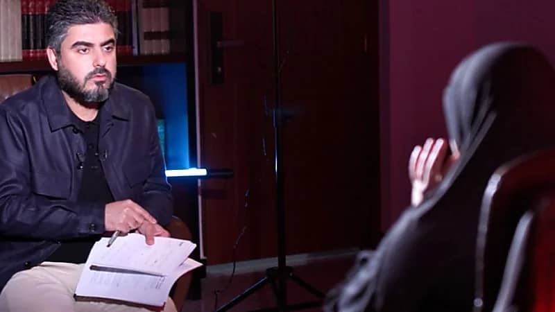 ابنه زعيم داعش الأسبق: والدي أجبرني على الزواج من مرافقه بعمر الـ12