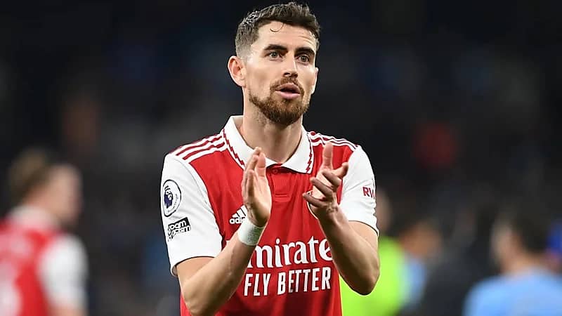 مصادر تنفي مفاوضات نيوم مع جورجينهو