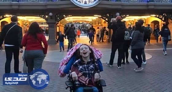 أم تتحدى إعاقة ابنتها بتشجيعها على حصد ألقاب ملكات جمال