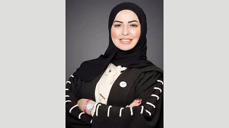 د.مايا الهواري تنتقد النساء اللاتي يضغطن على أزواجهن من أجل السفر .. فيديو