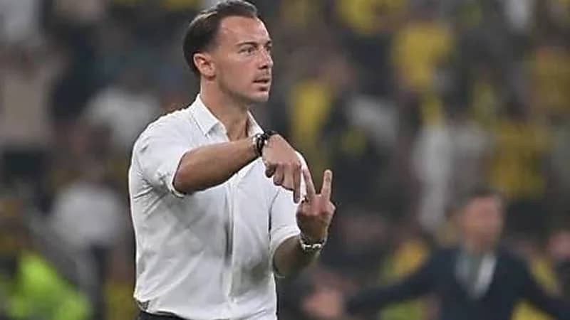 يايسله يتمسك بشروطه والأهلي يفتح باب التفاوض مع بدائل محتملة