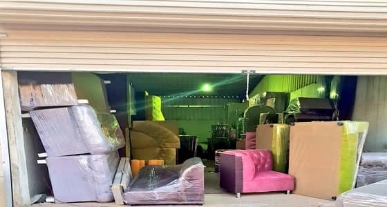 بالصور.. ضبط مستودع لصناعة الأثاث المنزلي لايوجد به ترخيص