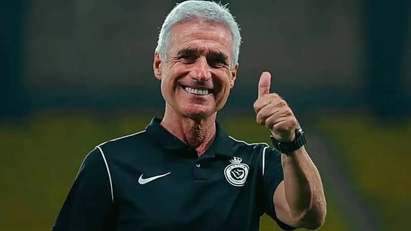 كاسترو يوصى النصر بضم نجم نابولي