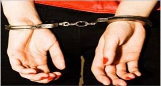 الإطاحة بسيدة تحمل ألف قرص مخدر إلى جدة من مصر