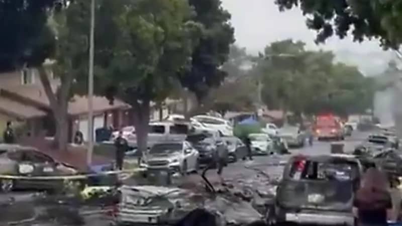 قتلى في تحطم طائرة بمجمع سكني في كاليفورنيا