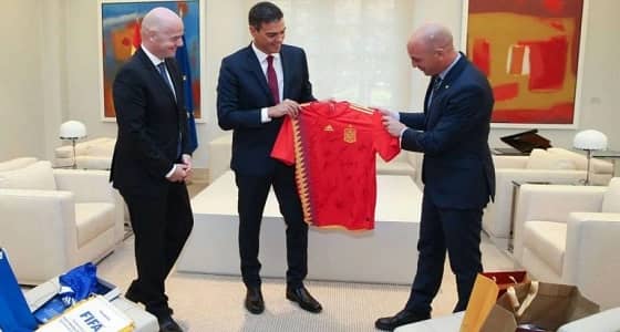 إسبانيا والبرتغال يقدمان عرضًا لتنظيم مونديال 2030.. والاتحاد الأوروبي في أزمة