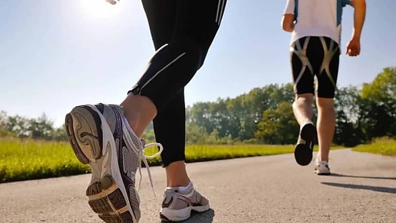 الشهري: المشي لـ 30 دقيقة يعزز مستوى كرات الدم البيضاء.. فيديو