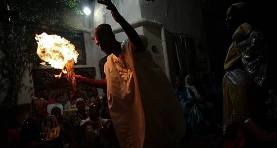 دجال يعاشر 15 امرأة بزعم معالجتهن من الجن