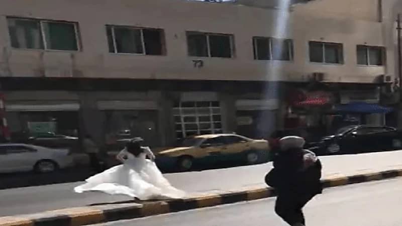 شاهد.. عروس هاربة تثير الجدل بين المتابعين