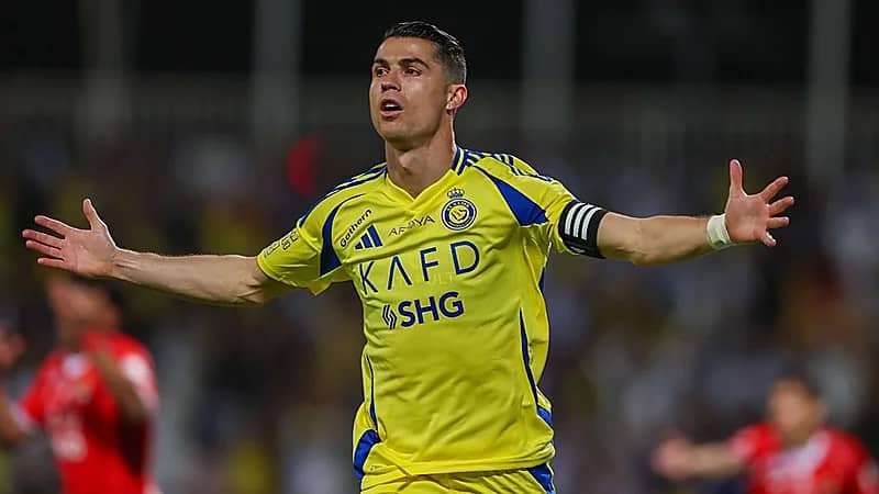 حارس رونالدو السابق يكشف أسرار حمايته ويرد على تهديدات القتل