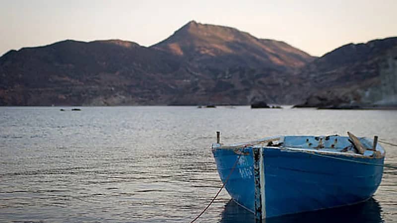 مواطن يروي قصة نجاته بعد ضياعه 18 ساعة في البحر