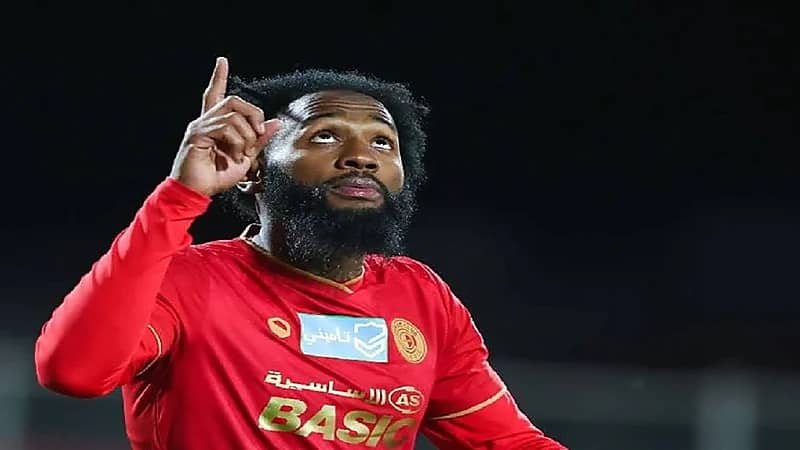 ناد تركي يسعى لخطف محترف ضمك