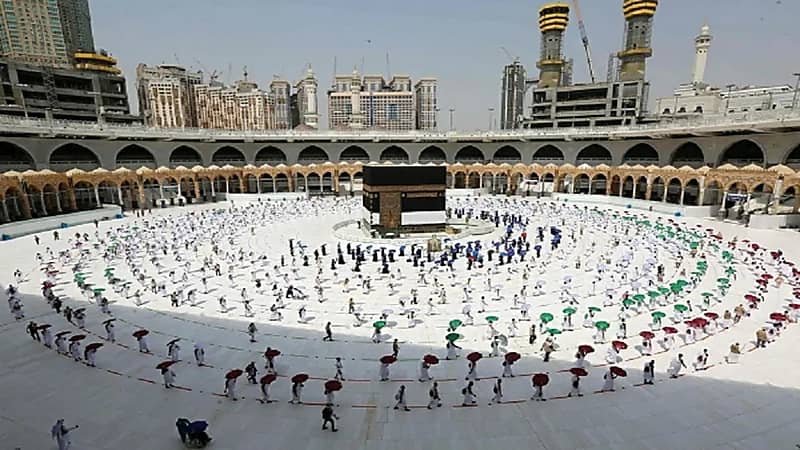 "الحج والعمرة":من حصل على الجرعة الأولى لا يعد "محصنا" إلا بعد مرور هذه المدة!