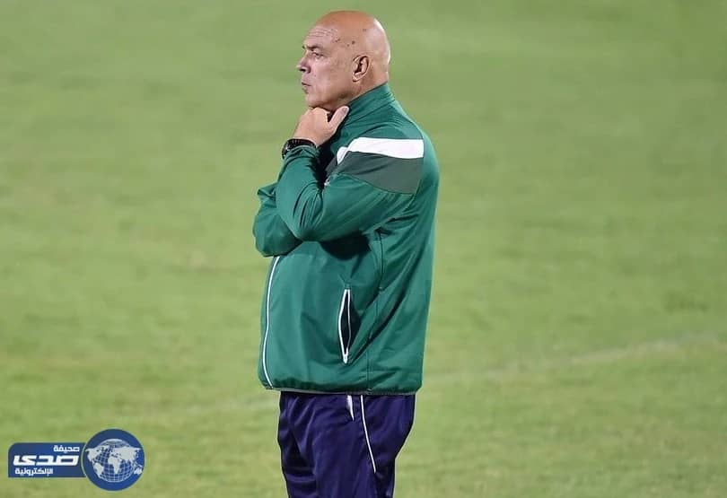 ثلاثي الأهلي ينفذون عقوبة التدريب المنفرد