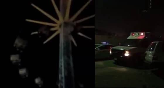 بالفيديو.. لحظة سقوط لعبة في مدينة ملاهي عراقية بالركاب