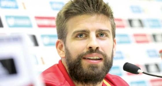 بيكيه يقسو على زيدان بعد رفضه إقامة ممر شرفي للبرسا