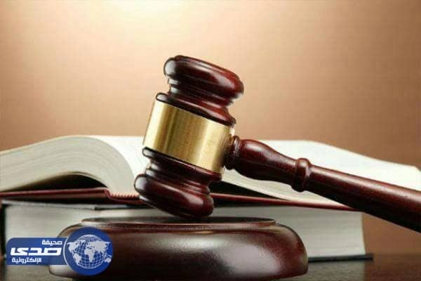 مالك إبل شهير أدين بترويج المخدرات يتعرض للسجن والجلد