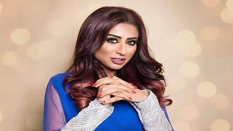 "شيماء سبت" تظهر بالحجاب بعد شائعة زواجها من محمد سعد