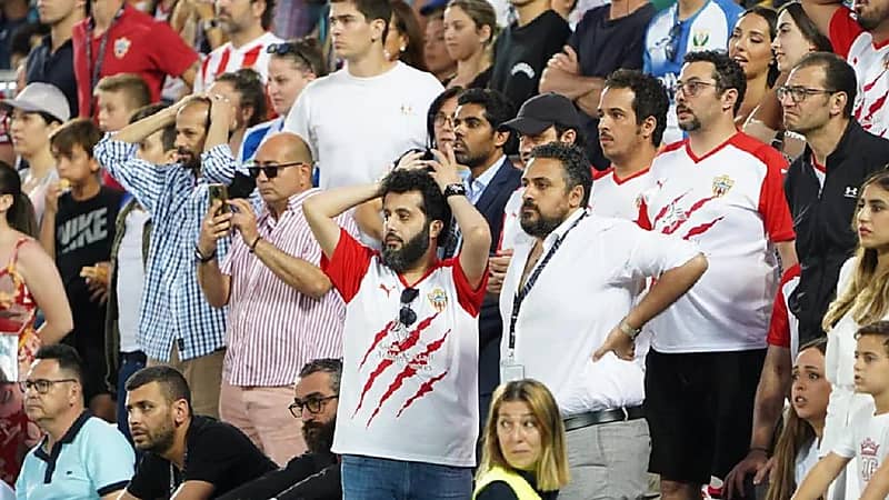 ألميريا يتأهل للدوري الإسباني الممتاز