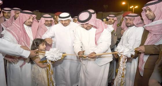بالصور.. منصور بن مقرن يفتتح مشروع حديقة و ممشى مروج أبها