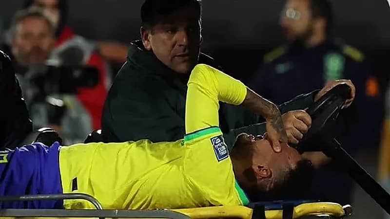 إصابة نيمار بقطع في الرباط الصليبي