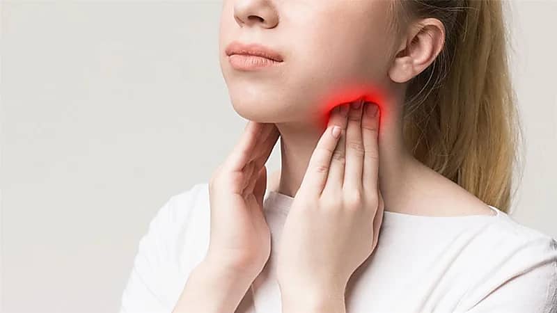 وصفات طبيعية لعلاج التهاب الحلق