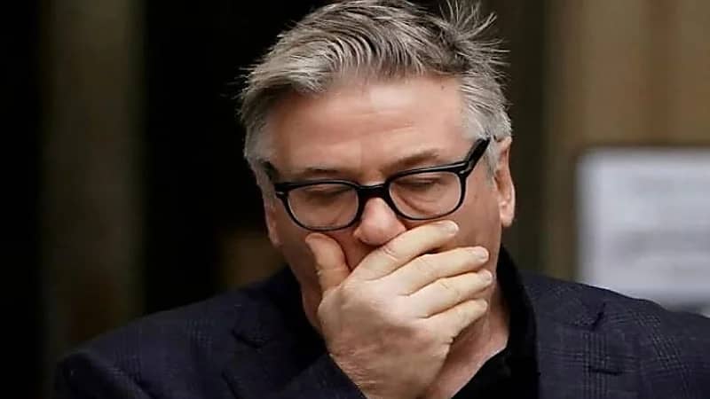 اتهام الممثل "أليك بالدوين" بقتل المصورة السينمائية بالرصاص