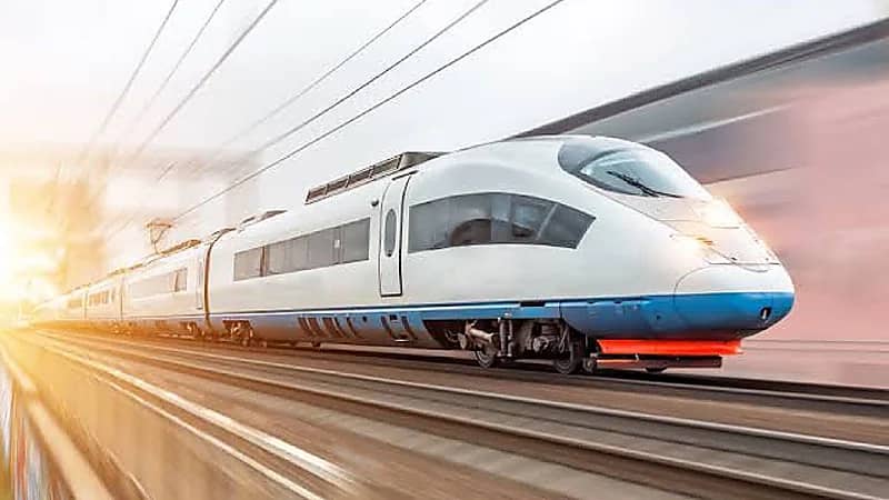 القطار الطلقة الذي يربط بين الرياض والكويت يدخل حيّز التنفيذ