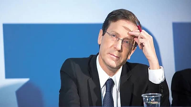 رئيس إسرائيل الجديد والدته مولودة في مصر وتلقبه "بوغي"