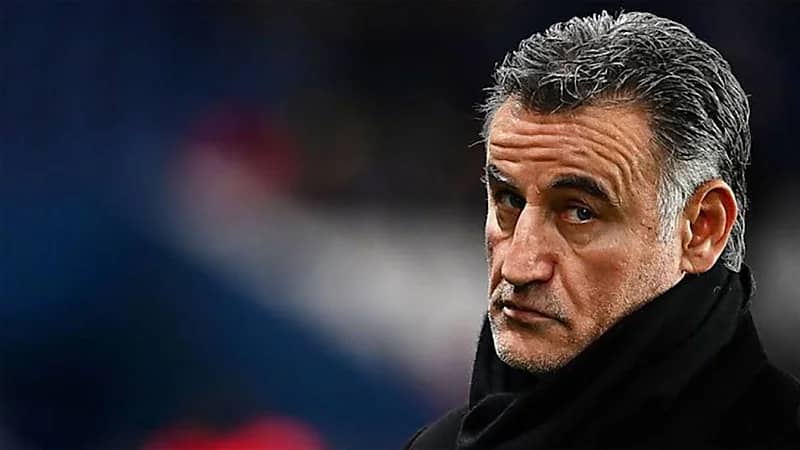 إيقاف مدرب باريس سان جيرمان بتهمة العنصرية