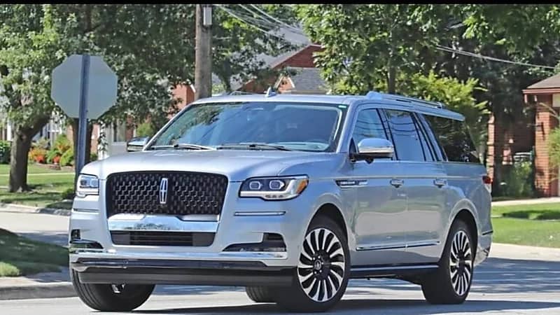 بالصور.. الظهور الأول لسيارة لينكون نافيجيتور 2022