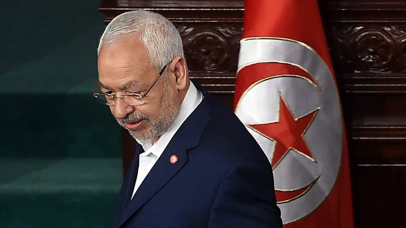 وضع أحد أذرع الغنوشي تحت الإقامة الجبرية