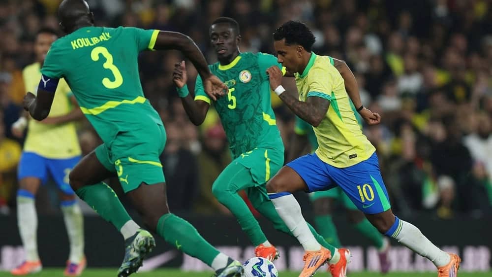 البرازيل تتغلب على السنغال ودياً بثنائية .. صور