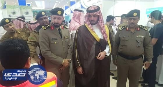 بالصور ..الهلال الأحمر يشارك في أسبوع المرور الخليجي الموحد بمعرض توعوي